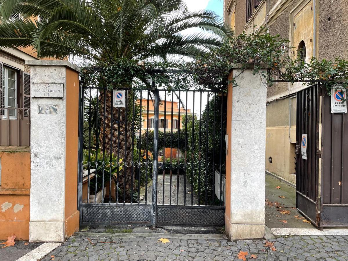 Cosy In The Greenest Corner Of Trastevere Roma